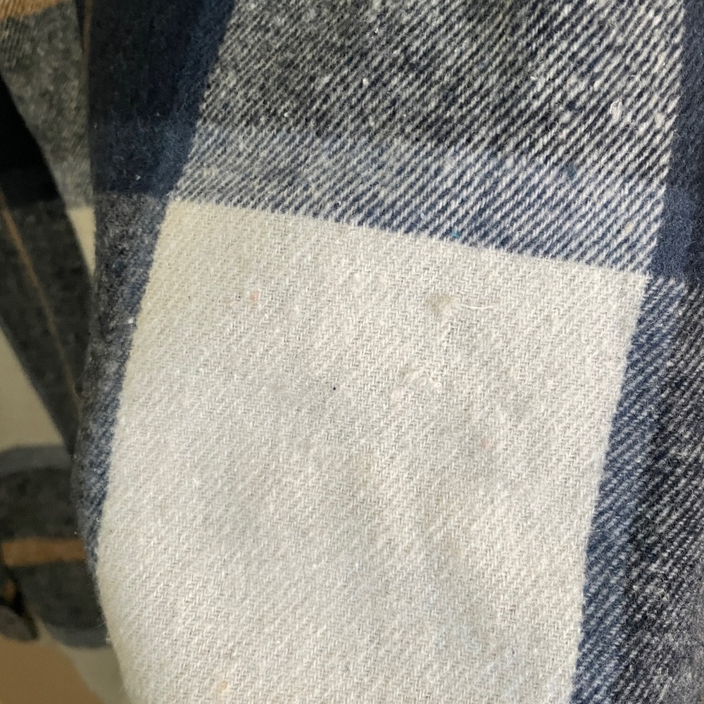 Original Deluxe Plaid Shirt Men’s Large - Blue, Tan, and Cream - Picture 11 of 13